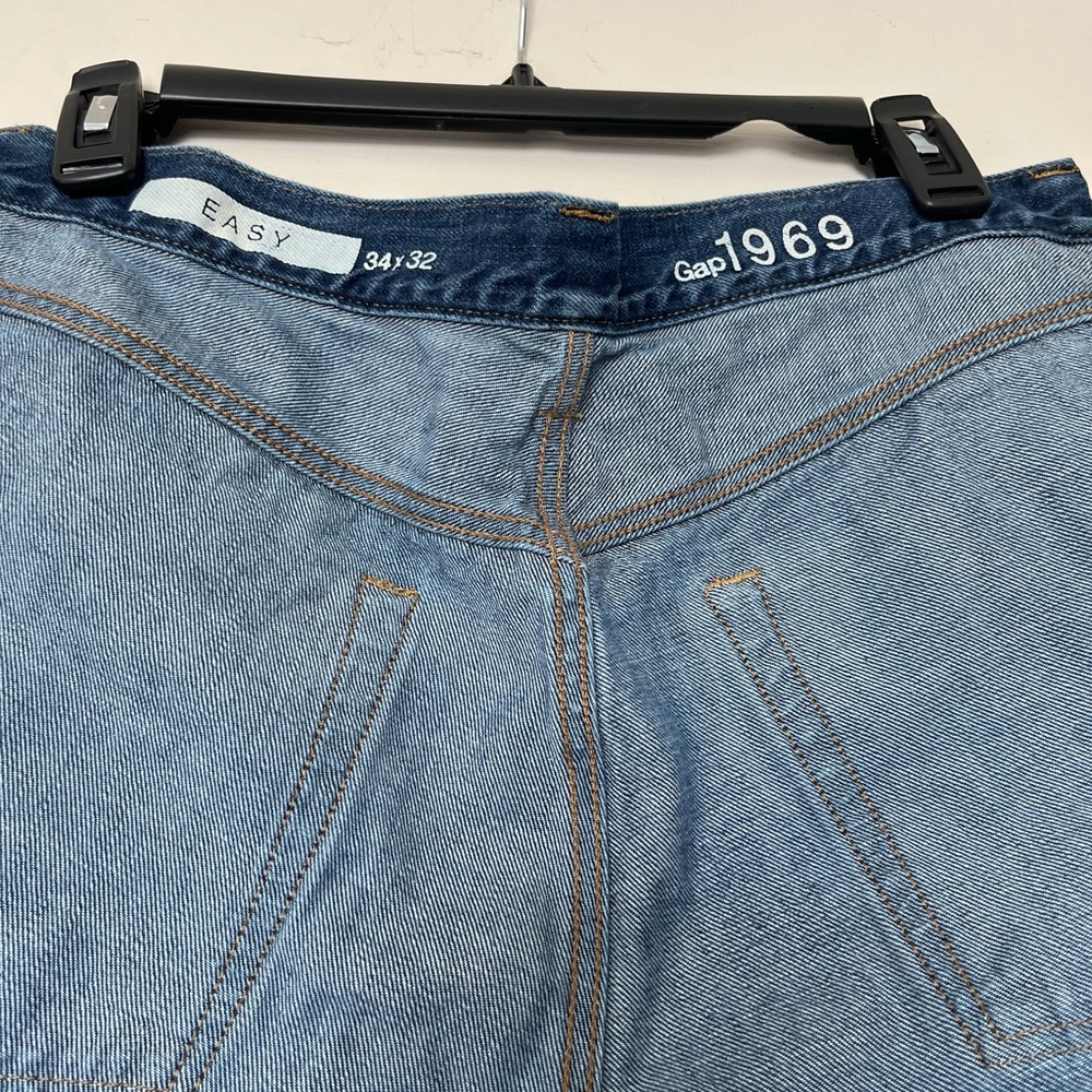 GAP VTG MENS Blue Relaxed Jeans with Classic Fit and Stitching Details - Picture 3 of 7